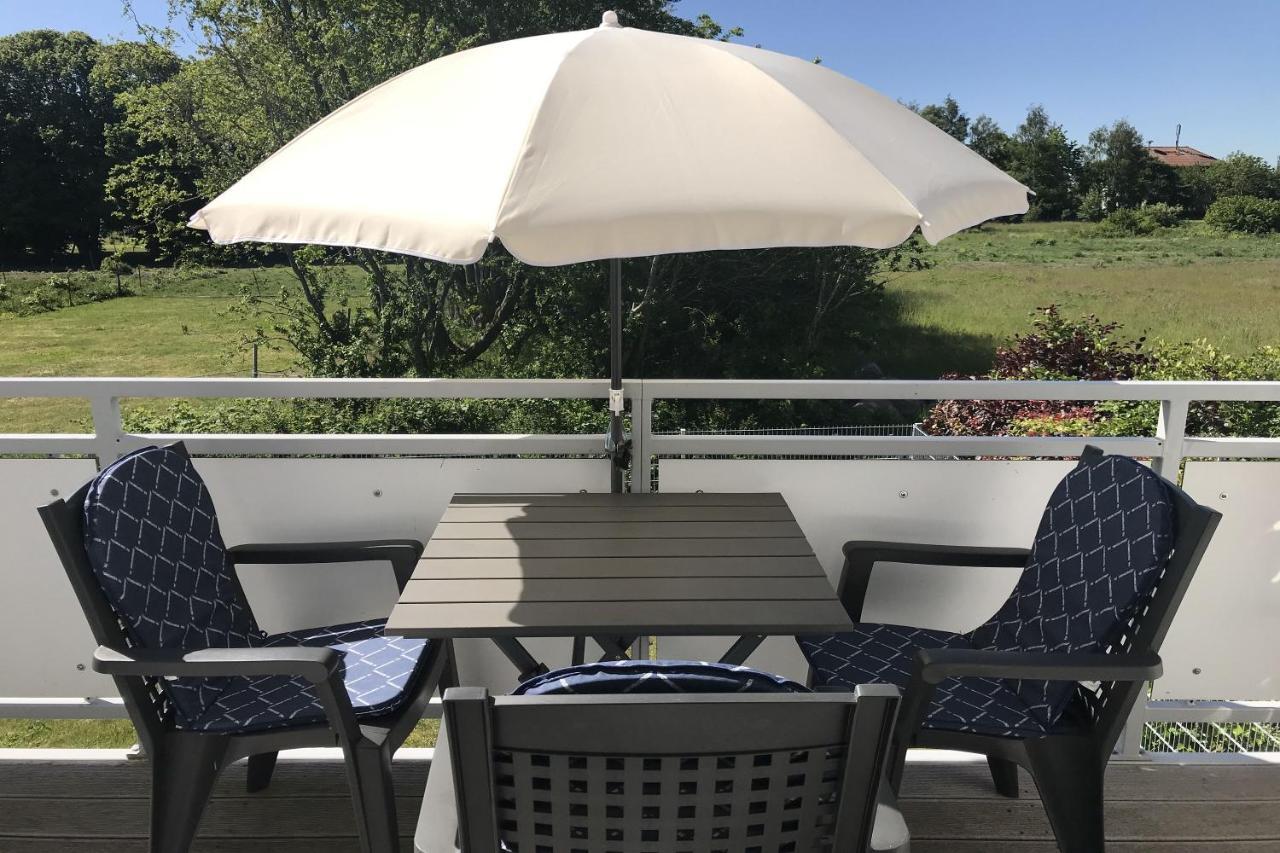Ferienwohnung In Ruhiger Lage Und Mit Balkon - Ferienhaus Solamar Fewo Og Breege Exteriér fotografie